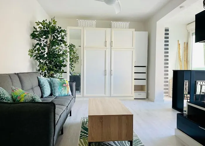 25m2, 4 Pers Cosy, Design, Avec Parking Prive La Grande-Motte